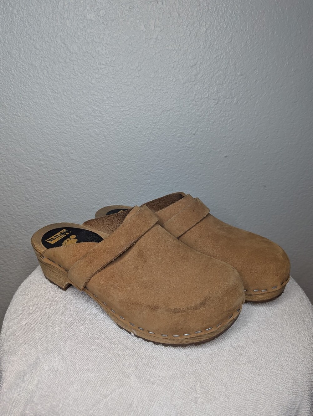 Vollsjo Women Tan Suede Casual Comfort Hippie Granola Girl Clog Slip Ons 6